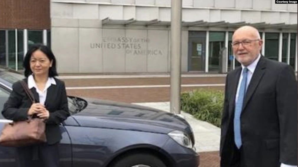 美駐荷蘭大使開先例 公開在大使館見台代表