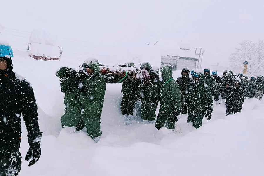 印度北部發生大規模雪崩 仍有22人受困