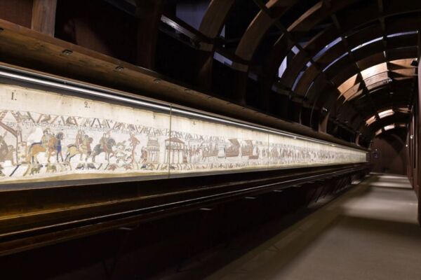 藝術外交盛宴：「貝葉掛毯」首次赴英國展覽