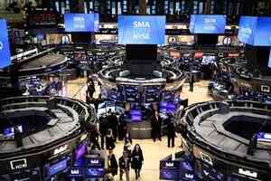 特朗普給伊朗期限將至 美股下跌 油價上漲