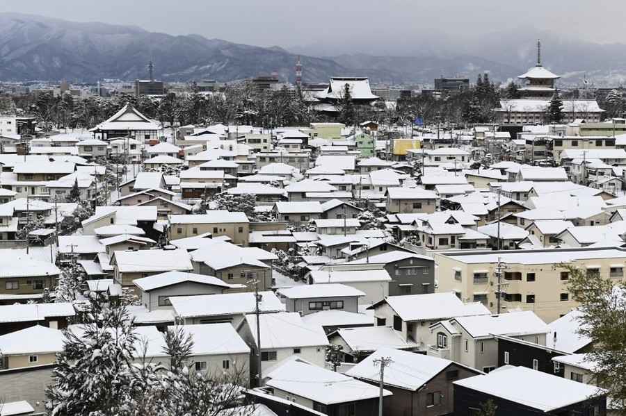 寒流襲日韓 擾亂交通 民眾冒雪出遊（多圖）