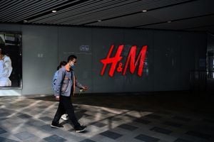 「官網」用「問題中國地圖」？H&M再被滋擾