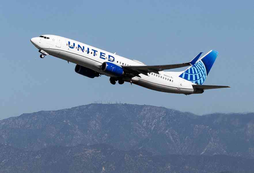 美聯航客機傳火警急降洛杉磯 無人員傷亡