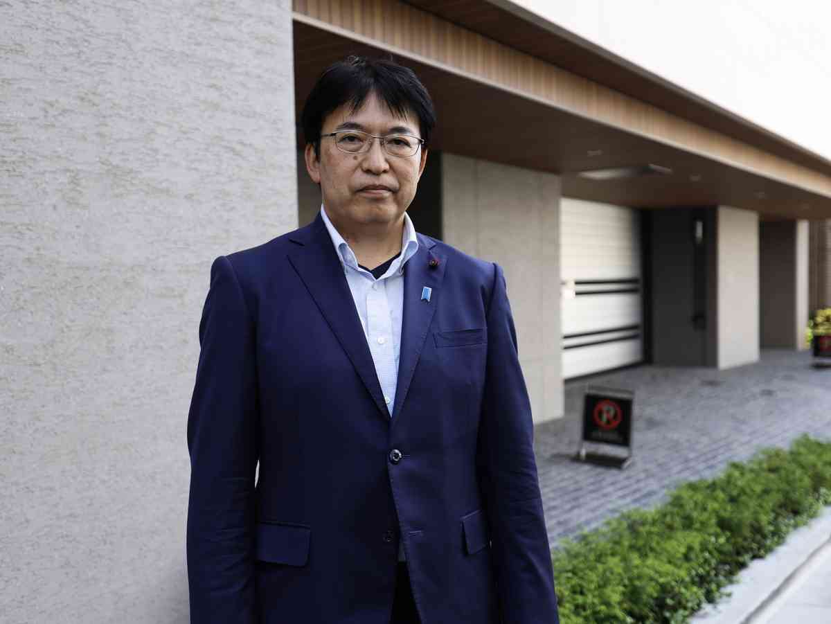 2025年10月17日,日本逗子市議員丸山治章譴責中共非法迫害法輪功學員,要求立即釋放被非法關押的良心犯(栗子/大紀元)