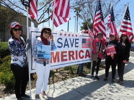 加州民眾集會 籲拜登政府關閉邊境阻非法移民