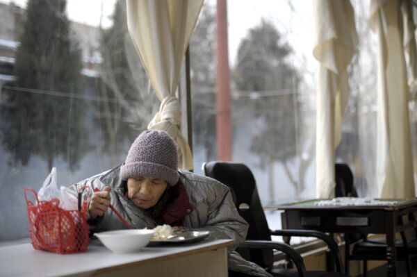 袁斌：中等收入群體超8億？中共又畫大餅