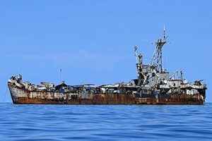 消息：菲律賓計劃維修退役二戰登陸艦「馬德雷山號」