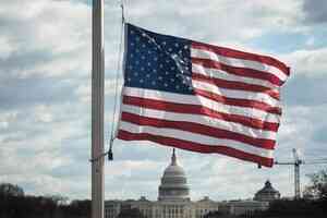 【名家專欄】懷揣美國夢 我們有義務奮進