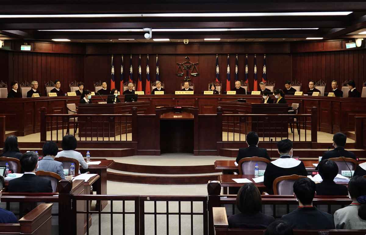 台灣法院過去審理的共諜案中，「無立即危害」是被告獲輕判的原因之一。法院示意圖。（中央社）