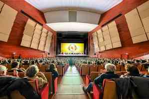 神韻意大利九城票房全售罄 資深參議員迎賀