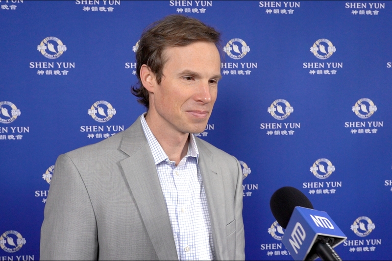 財務顧問觀神韻：文史深度造就的獨特演出