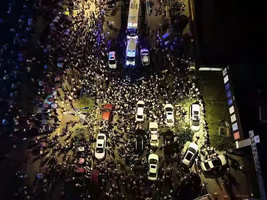 重慶上千業主因車位問題爆發警民衝突