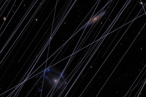 NASA警告：太空望遠鏡受衛星光污染影嚮監察