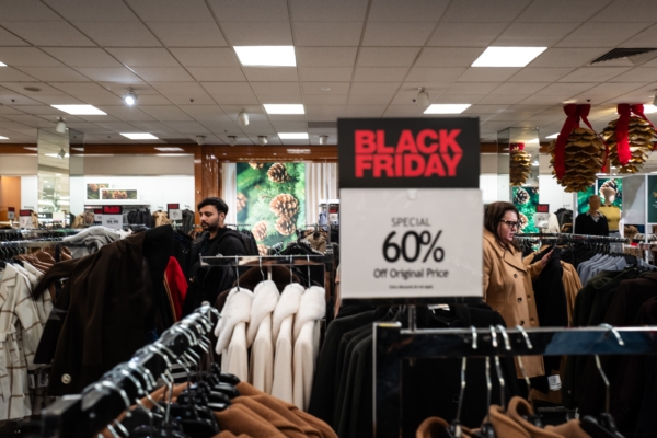 美消費者信心指數改善 五個月來首次上升