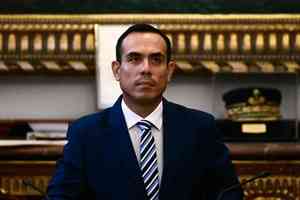 秘魯總統密會中國商人惹議 國會啟動罷免