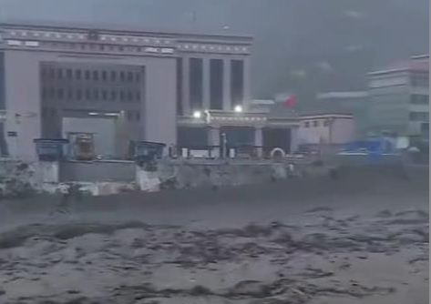 西藏吉隆口岸突發泥石流 17人失聯