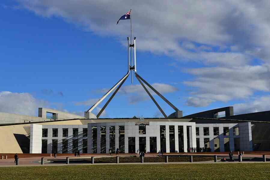 見證78年「人道」歷史 澳洲迎來第100萬名難民