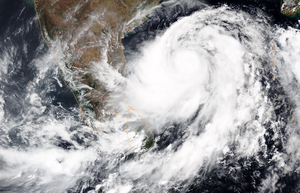 最強氣旋登陸印度 百萬人撤離200航班取消