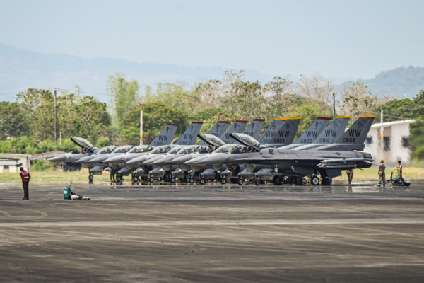 美軍重建二戰時舊機場 以更好對抗中共