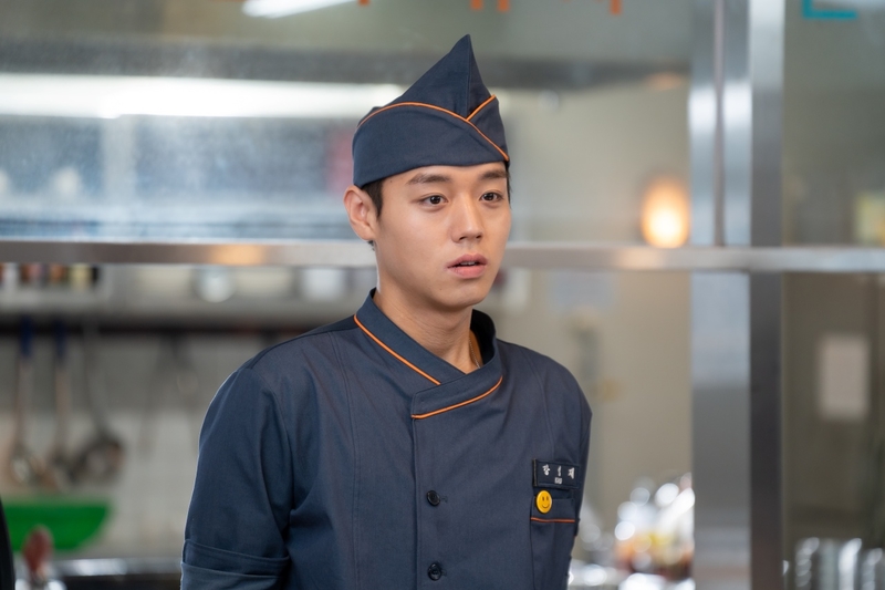 朴志訓爆紅不自滿 明年入伍將挑戰海軍陸戰隊