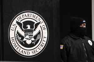 特朗普下令補發國土安全部全體員工7周欠薪