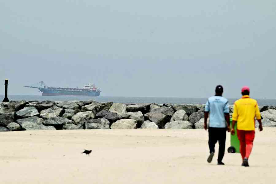 楊威：中東原有格局被打破 誰失誰得？