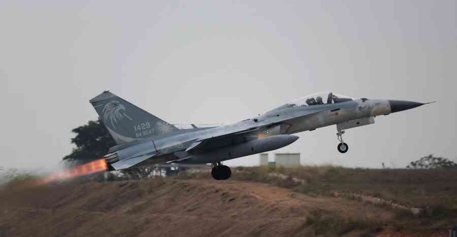 特朗普受訪中談及對台軍售等問題 專家解讀