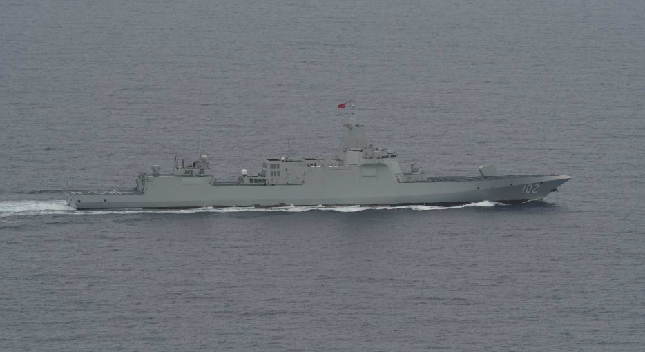 中共三艦半月繞日本列島一周 日方加強警戒