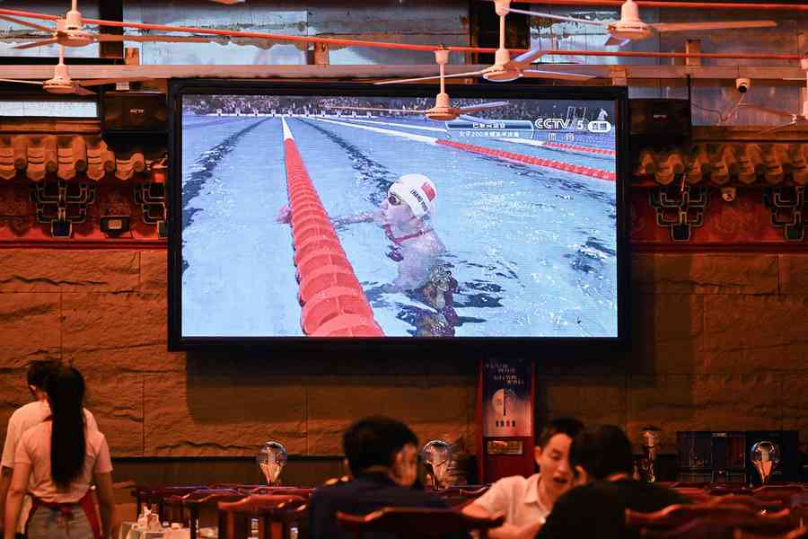 人大代表揭美中電視銷售巨大差距 專家解析