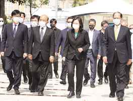 從二二八反思 高雄市長:願榮光歸香港