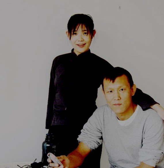 北京音樂人于宙和他的妻子許那（左）。2022年1月14日，許那因信仰法輪功被判處八年徒刑。（大紀元）