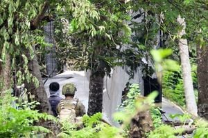 菲律賓軍機撞民宅釀52死 黑盒尚未尋獲