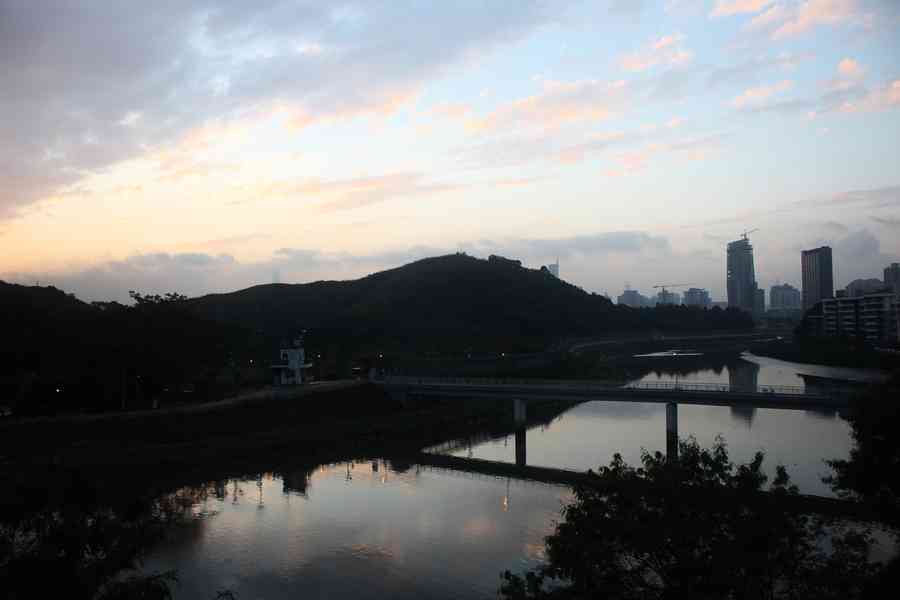 走過黎明前黑暗的年代（下）