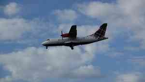 印尼監測機墜毀山間 機上11人生死不明