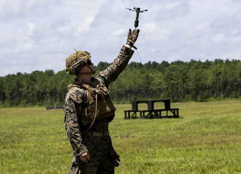 小型無人機新功能 美軍測試遙控飛行手榴彈