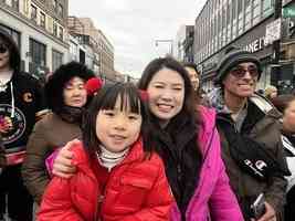 法輪功亮相紐約新年大遊行 華裔觀眾直呼震撼