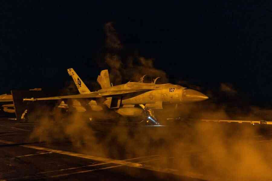 美空中力量摧毀伊朗恐怖政權 同時威懾中共