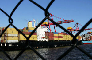 官媒承認貿易戰對中共構成「嚴峻挑戰」