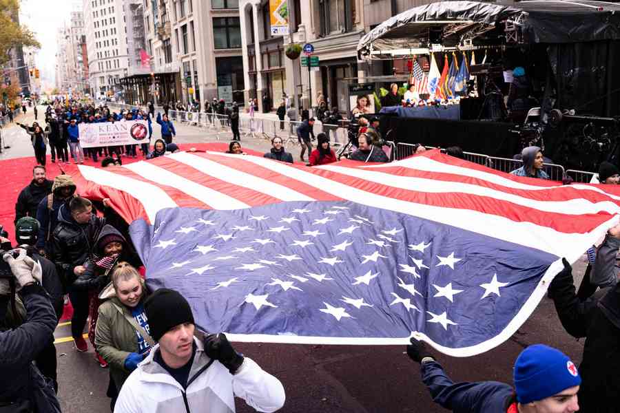 老兵節大遊行 紀念美軍三大軍種成立250周年