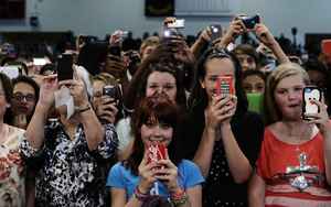 美國各州希望禁止學生在校用手機