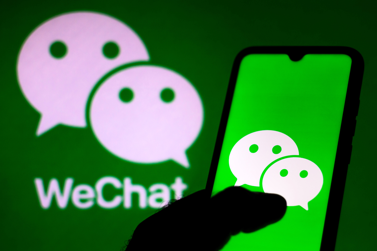 專家表示，應全面禁止微信（WeChat），這是中共的另一隻「特洛伊木馬」。圖為微信商標。（ShutterStock）