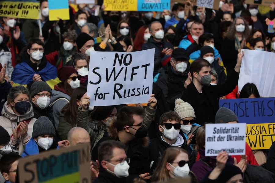 制裁俄羅斯｜歐盟將7間俄羅斯銀行逐出SWIFT系統
