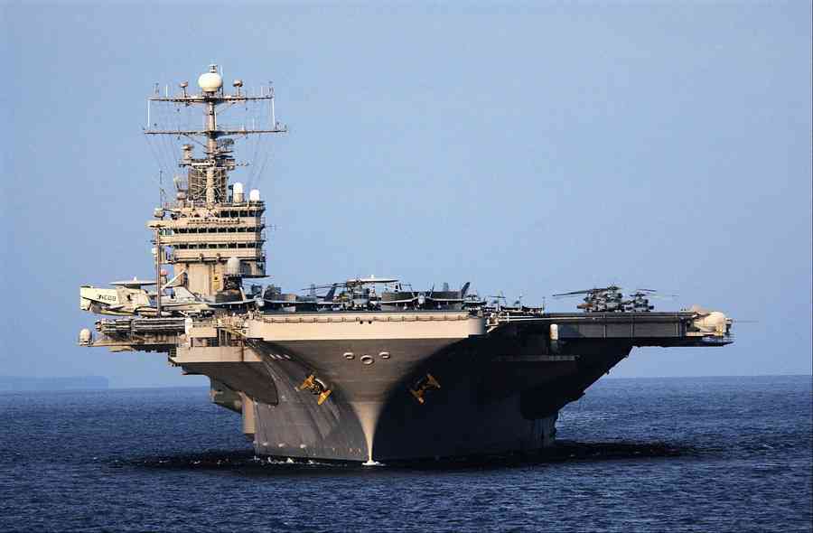 再有美軍艦隊正駛向伊朗  特朗普：拭目以待