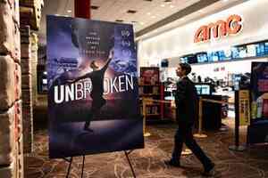 《堅不可摧》首映 觀眾：支持你們為自由而戰