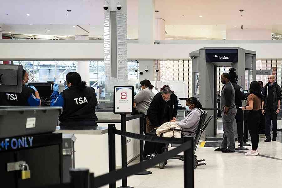 美國交通部長：TSA人員持續缺勤 機場混亂加劇
