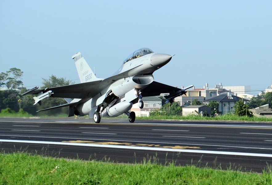 美批准對台軍售 提供F-16培訓及後勤