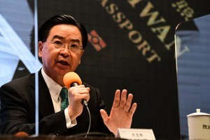 台外交部長談中共威脅：台灣是民主前線