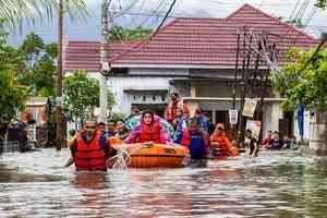 印尼遭遇洪水及山崩 釀34死52失蹤（多圖）