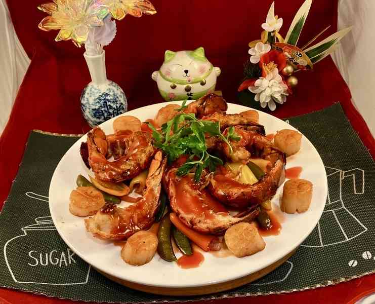 【梁廚美食】甜酸汁龍蝦尾帶子小甜椒