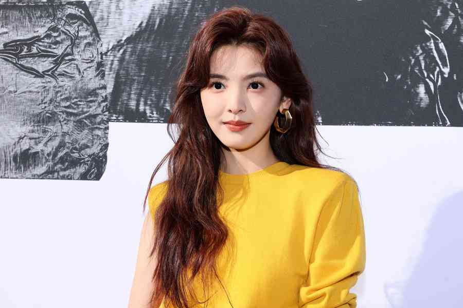 陸女星章若楠拍戲9年仍租房 百萬片酬養全家